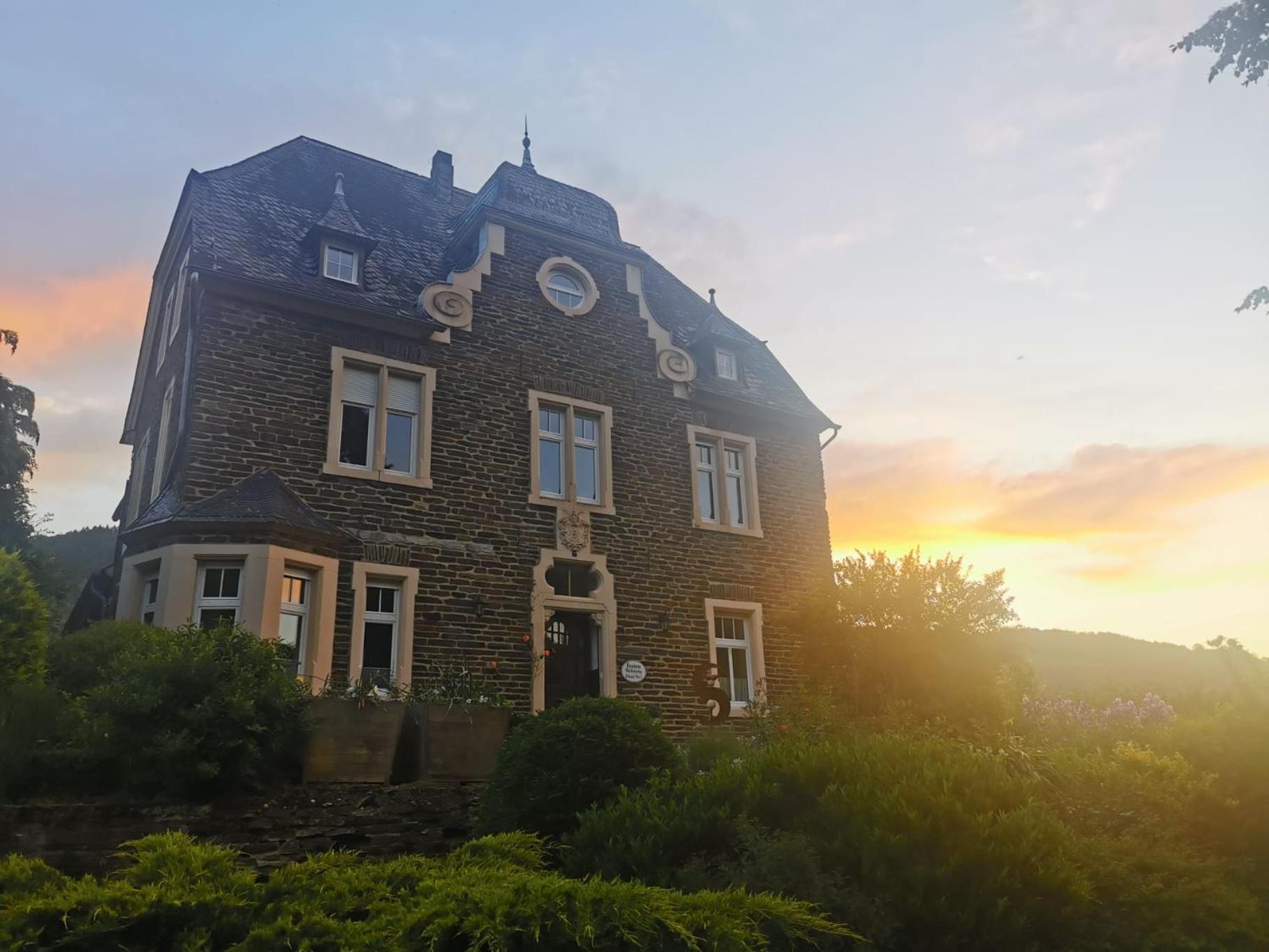 Haus Nummer 1, Moselblick Apartment